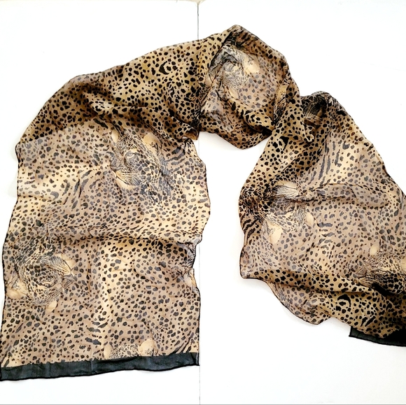 Leopard sheer scarf - Picture 4 of 6